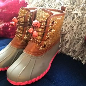 Olivia miller Snow/rain boots